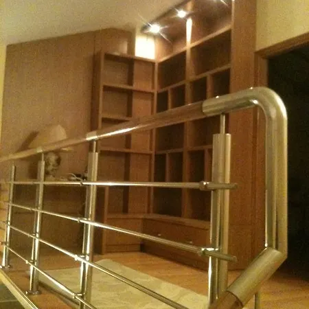 Auris Apartment *